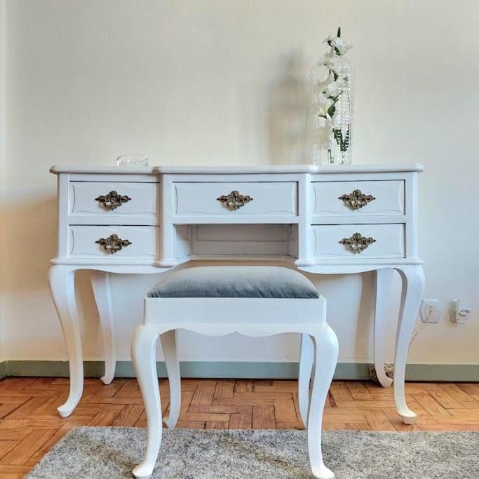 Oliva 50 - 4br, Office And Balcony * Lissabon